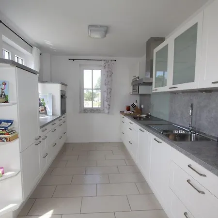 Ferienhaus Hus Hanbutt Сasa de vacaciones Glowe