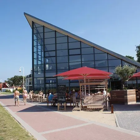 Ferienhaus Hus Hanbutt Сasa de vacaciones Glowe